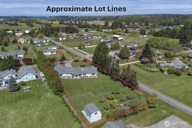 21 Donaper Road, Sequim, WA 98382