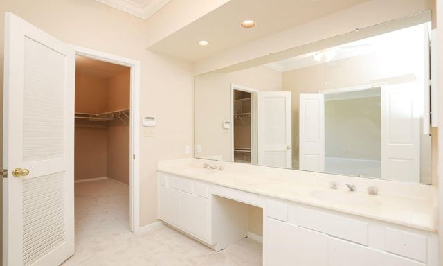 6000 Sugar Hill Drive 9, Houston, TX 77057