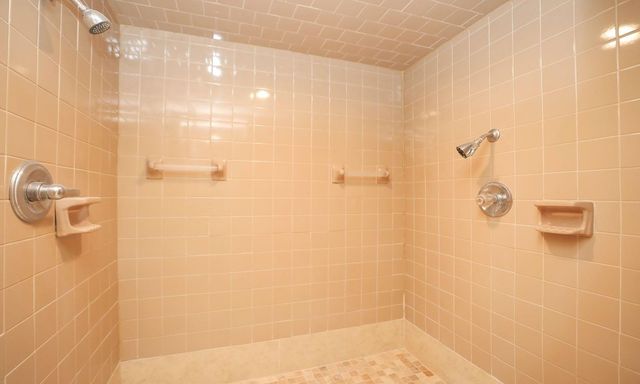 6000 Sugar Hill Drive 9, Houston, TX 77057