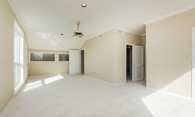 6000 Sugar Hill Drive 9, Houston, TX 77057