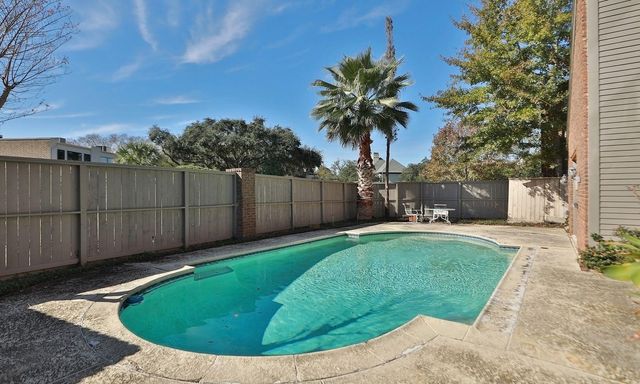 6000 Sugar Hill Drive 9, Houston, TX 77057