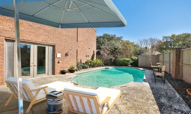 6000 Sugar Hill Drive 9, Houston, TX 77057