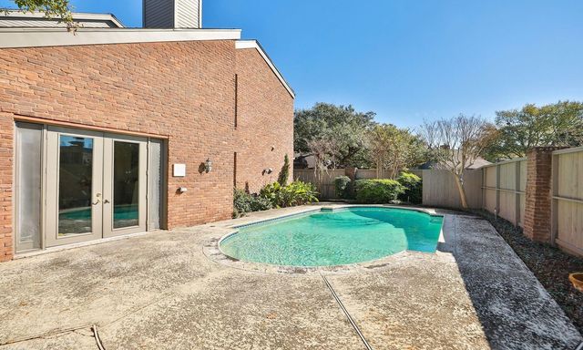 6000 Sugar Hill Drive 9, Houston, TX 77057