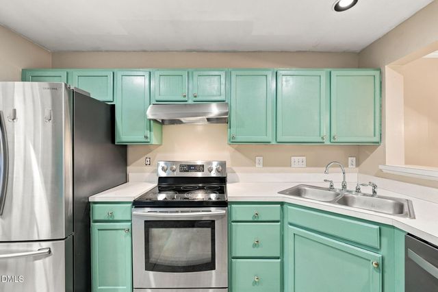 6471 Bellcross Trail, Whitsett, NC 27377