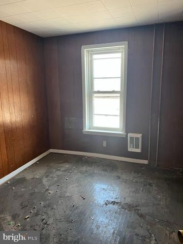 2426 KUTZTOWN RD, Reading, PA 19605