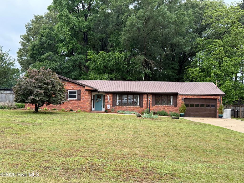 206 Connies Circle, Goldsboro, NC 27530