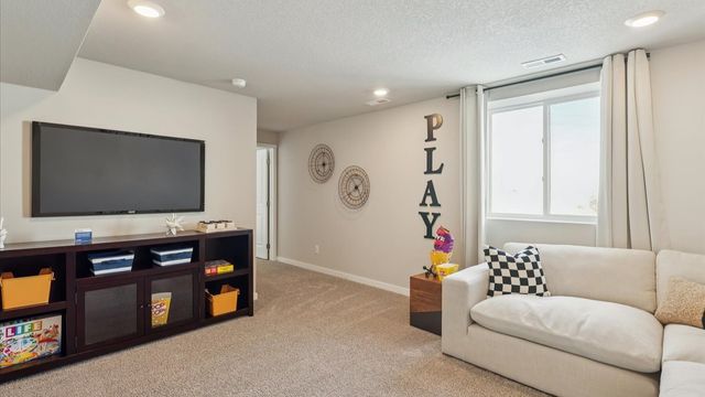 2930 Osprey Street, Norwalk, IA 50211