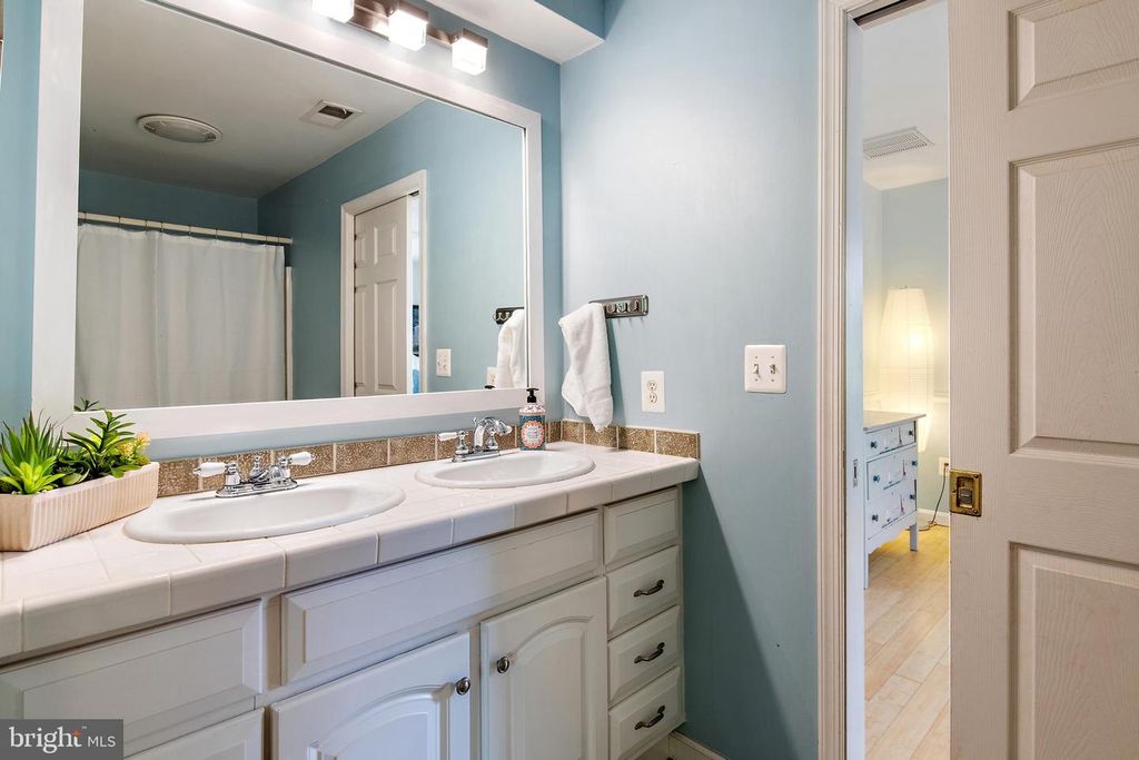 Image 48 of property listing at 1553 ASHCROFT LN, Arnold, MD 21012