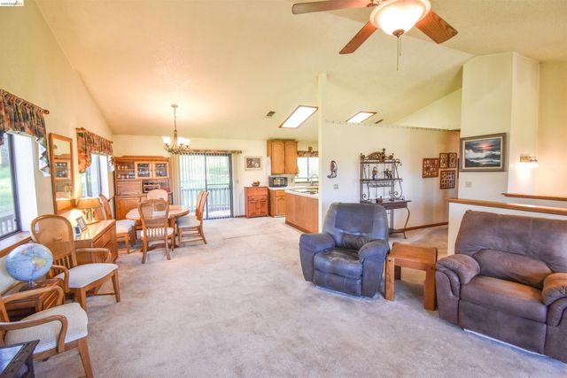 15170 Potato Ranch Rd, Sonora, CA 95370