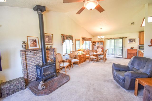 15170 Potato Ranch Rd, Sonora, CA 95370