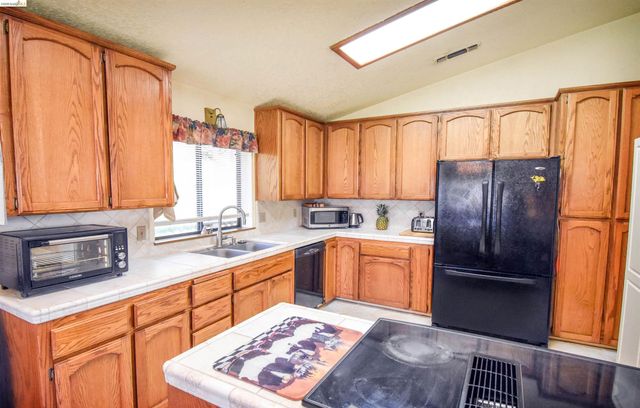 15170 Potato Ranch Rd, Sonora, CA 95370