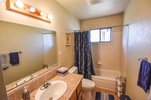 15170 Potato Ranch Rd, Sonora, CA 95370