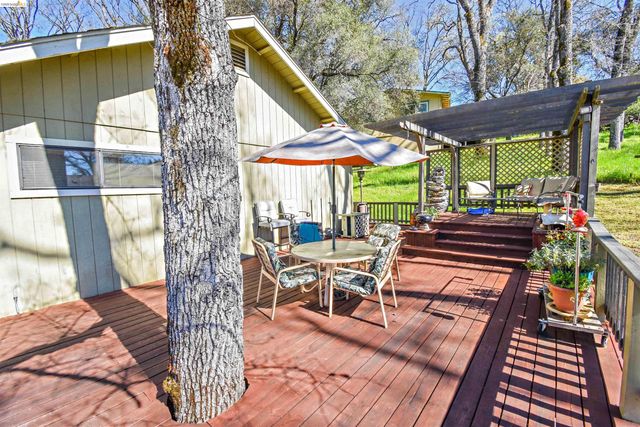 15170 Potato Ranch Rd, Sonora, CA 95370