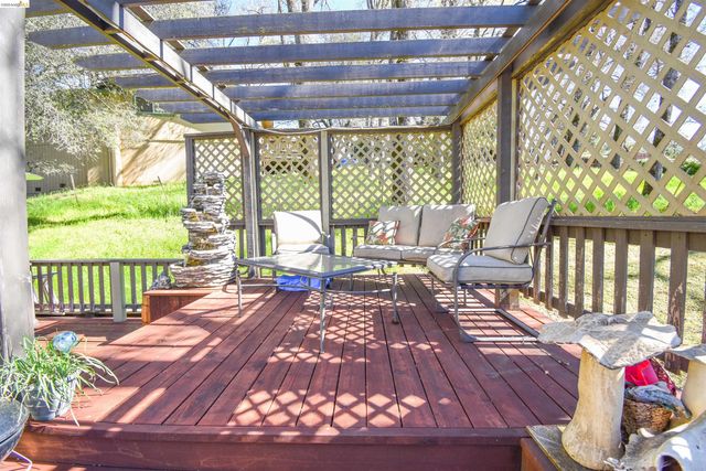 15170 Potato Ranch Rd, Sonora, CA 95370