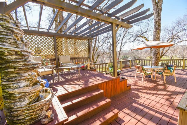 15170 Potato Ranch Rd, Sonora, CA 95370