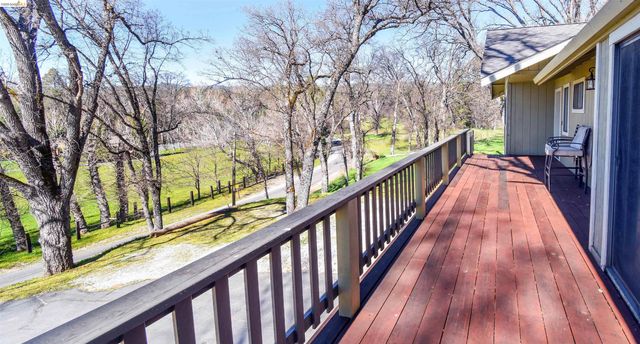 15170 Potato Ranch Rd, Sonora, CA 95370