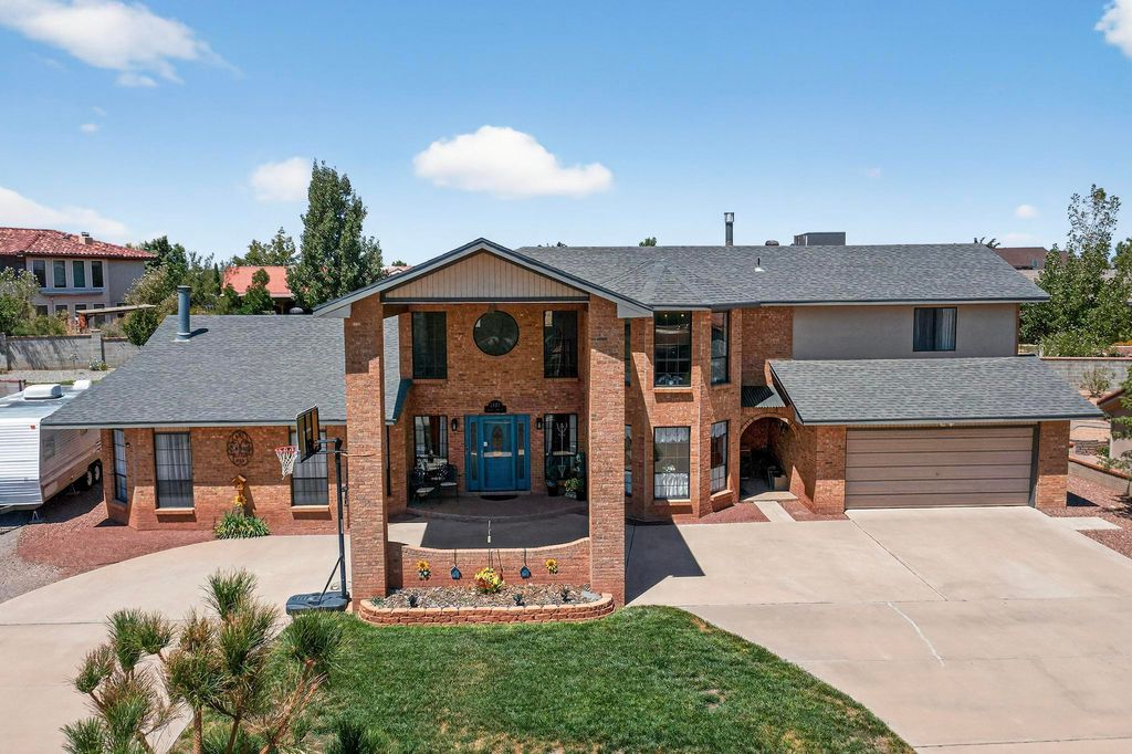 1407 VALLEY VIEW Drive SW, Los Lunas, NM 87031