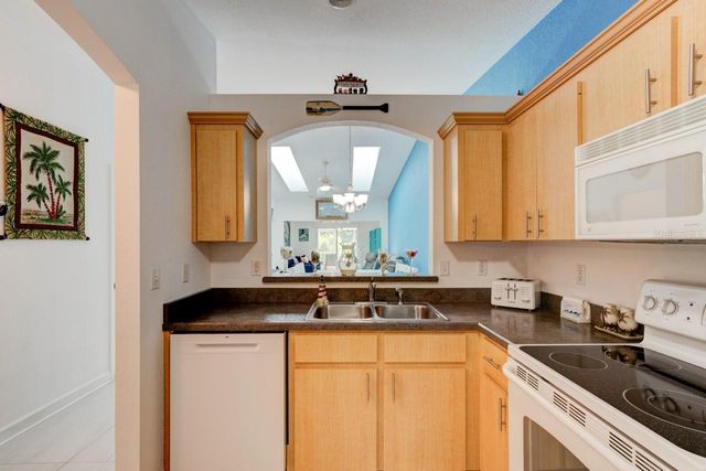2246 HAWKS COVE CIRCLE, New Smyrna Beach, FL 32168