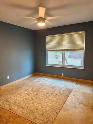 2400 NE 33rd Avenue 208, Fort Lauderdale, FL 33305