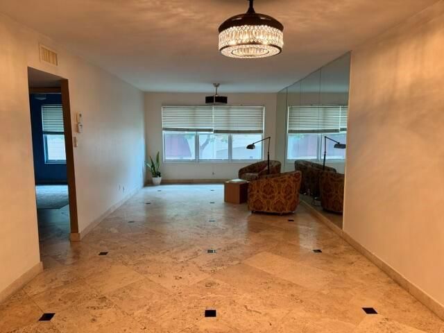 2400 NE 33rd Avenue 208, Fort Lauderdale, FL 33305