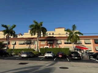 2400 NE 33rd Avenue 208, Fort Lauderdale, FL 33305
