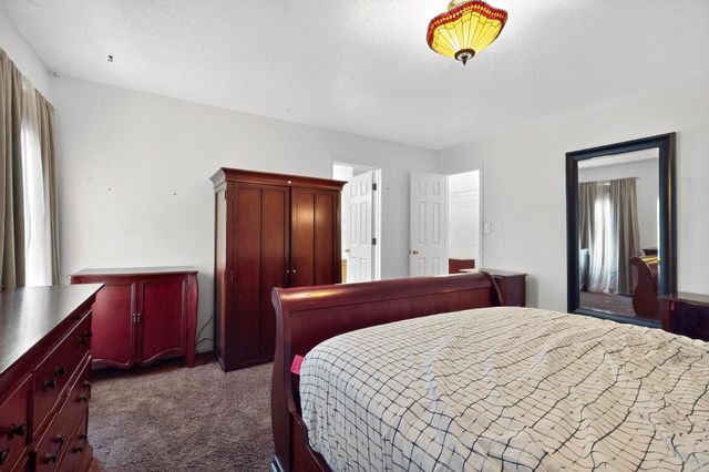 10409 RED ROBIN Road SW, Albuquerque, NM 87121