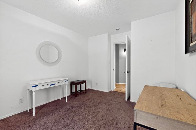 10409 RED ROBIN Road SW, Albuquerque, NM 87121