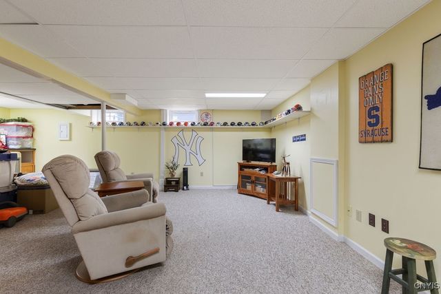 8244 Daisy Field Path, Clay, NY 13041