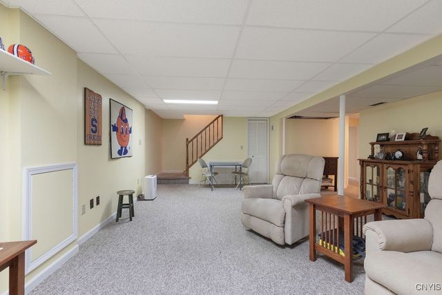 8244 Daisy Field Path, Clay, NY 13041