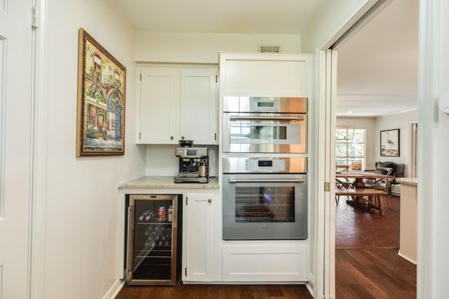 18 Adler Circle, Galveston, TX 77551