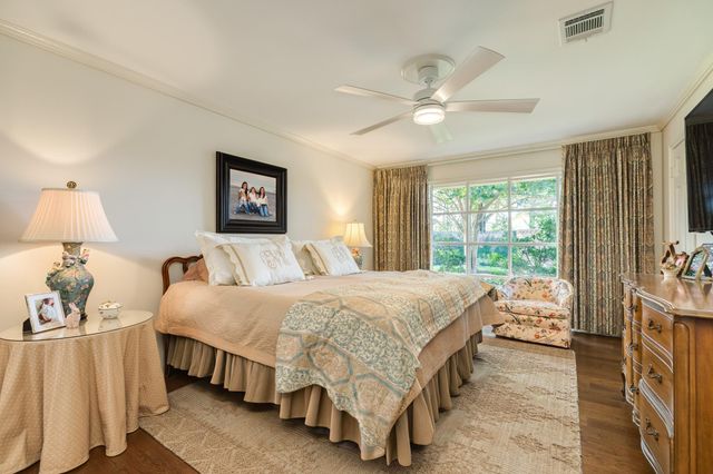 18 Adler Circle, Galveston, TX 77551