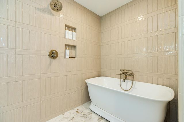 18 Adler Circle, Galveston, TX 77551