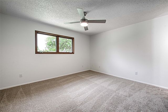 2511 Via Avenida, Carrollton, TX 75006