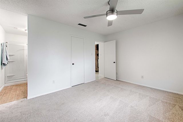 2511 Via Avenida, Carrollton, TX 75006