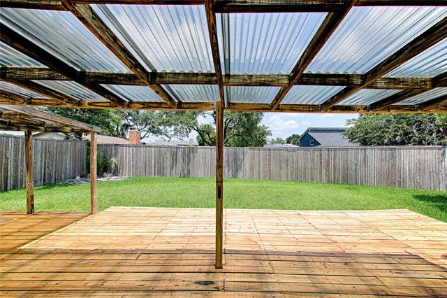 2511 Via Avenida, Carrollton, TX 75006
