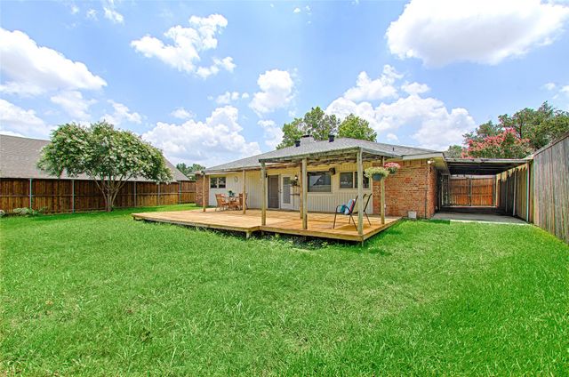 2511 Via Avenida, Carrollton, TX 75006