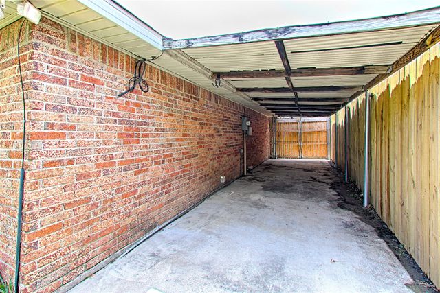2511 Via Avenida, Carrollton, TX 75006