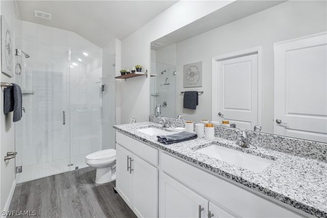 2620 NE 5 AVE, Cape Coral, FL 33909