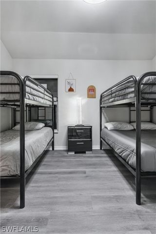 2620 NE 5 AVE, Cape Coral, FL 33909