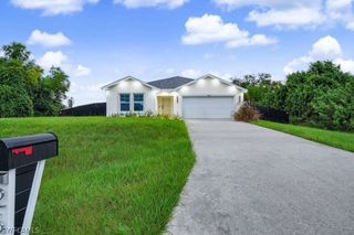 2620 NE 5 AVE, Cape Coral, FL 33909