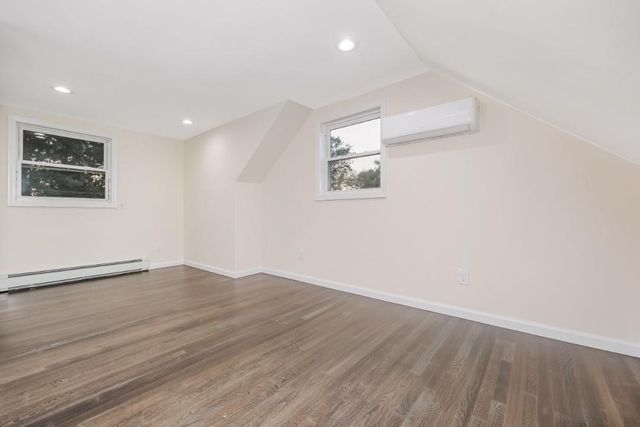 6 Jean Drive, North Babylon, NY 11703