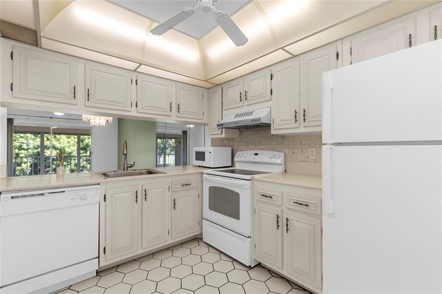 2701 Nassau Bend D2, Coconut Creek, FL 33066