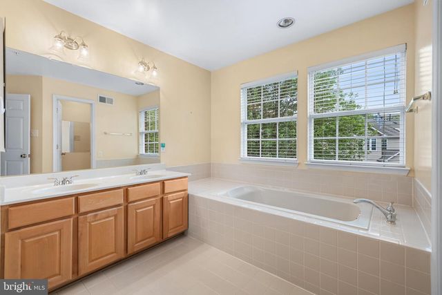 530 LIMERICK CIR, Lutherville Timonium, MD 21093