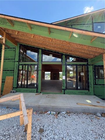 2604 NE Waterfall Avenue, Bentonville, AR 72713