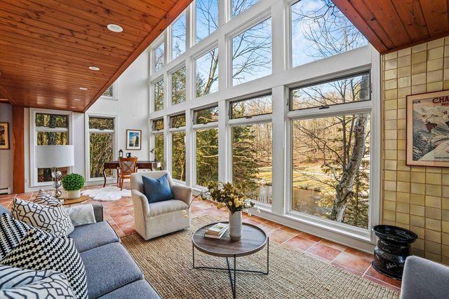 310 N Turtle Bay ROAD, Elkhart Lake, WI 53020