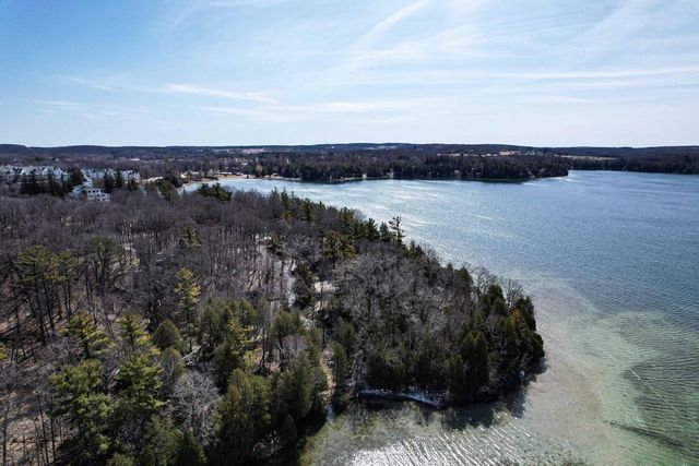 310 N Turtle Bay ROAD, Elkhart Lake, WI 53020