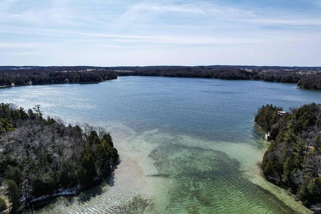 310 N Turtle Bay ROAD, Elkhart Lake, WI 53020