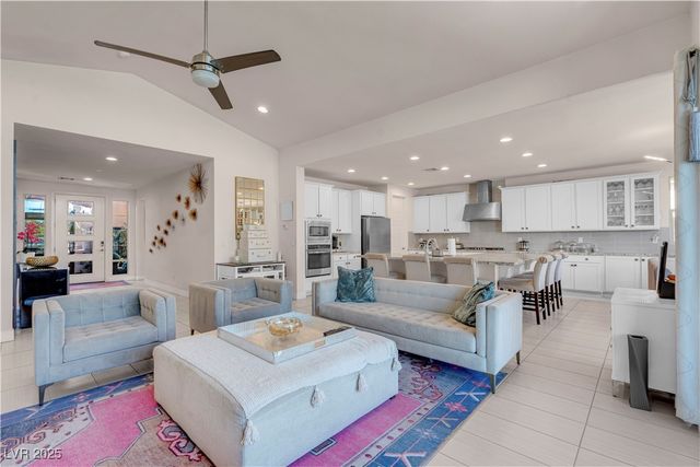 8400 Footpath Street, Las Vegas, NV 89166