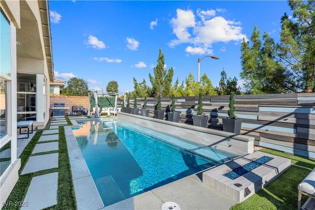 8400 Footpath Street, Las Vegas, NV 89166