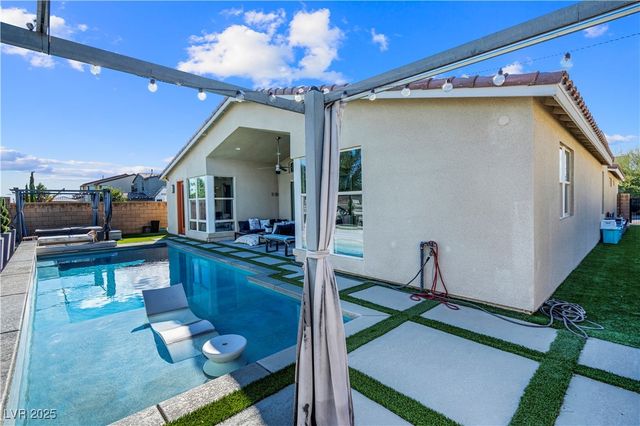 8400 Footpath Street, Las Vegas, NV 89166